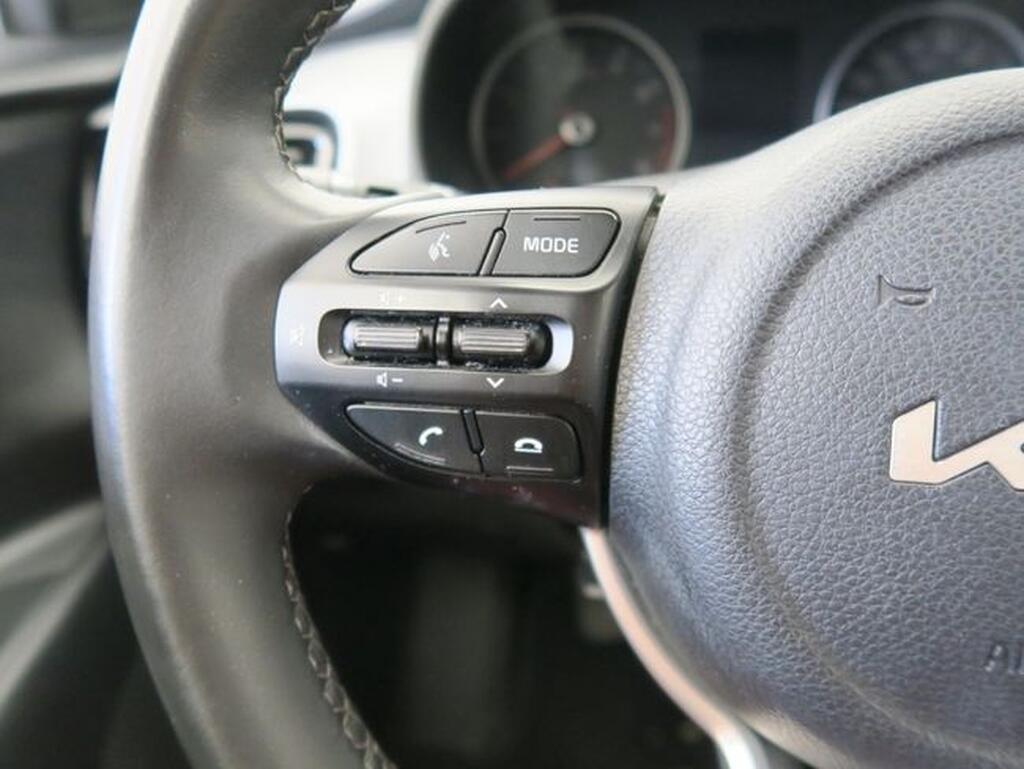 Kia Stonic 1.0 T-GDi 74kW (100CV) MHEV iMT Drive 18