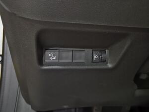 Jeep Avenger AVENGER 1.2 G 100 LONGITUDE 5P 13