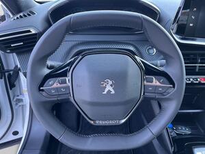 Peugeot 2008 E-2008 BEV ACTIVE PACK 100KW 5P 11