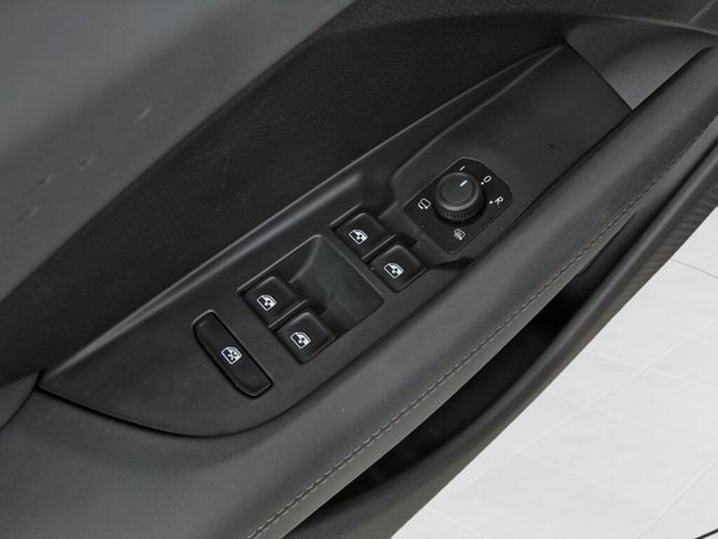 CUPRA Terramar TERRAMAR 1.5 ETSI MHEV 150 DSG 5P Segunda mano