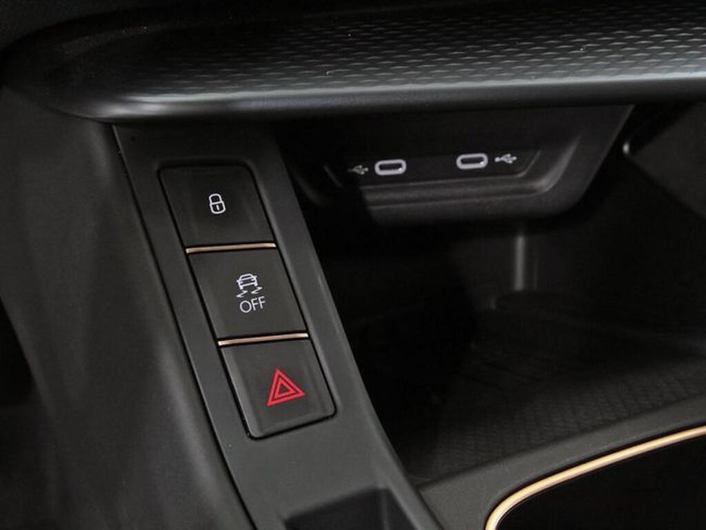 CUPRA Terramar TERRAMAR 1.5 ETSI MHEV 150 DSG 5P Segunda mano