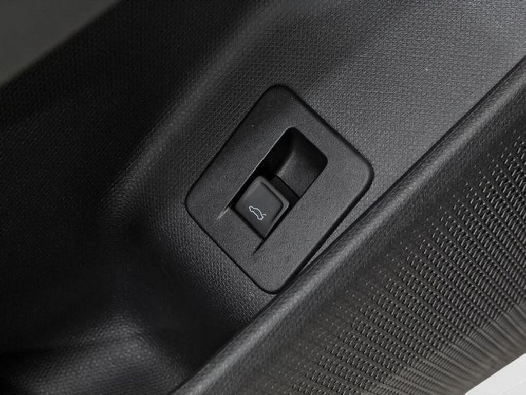 CUPRA Terramar TERRAMAR 1.5 ETSI MHEV 150 DSG 5P Segunda mano