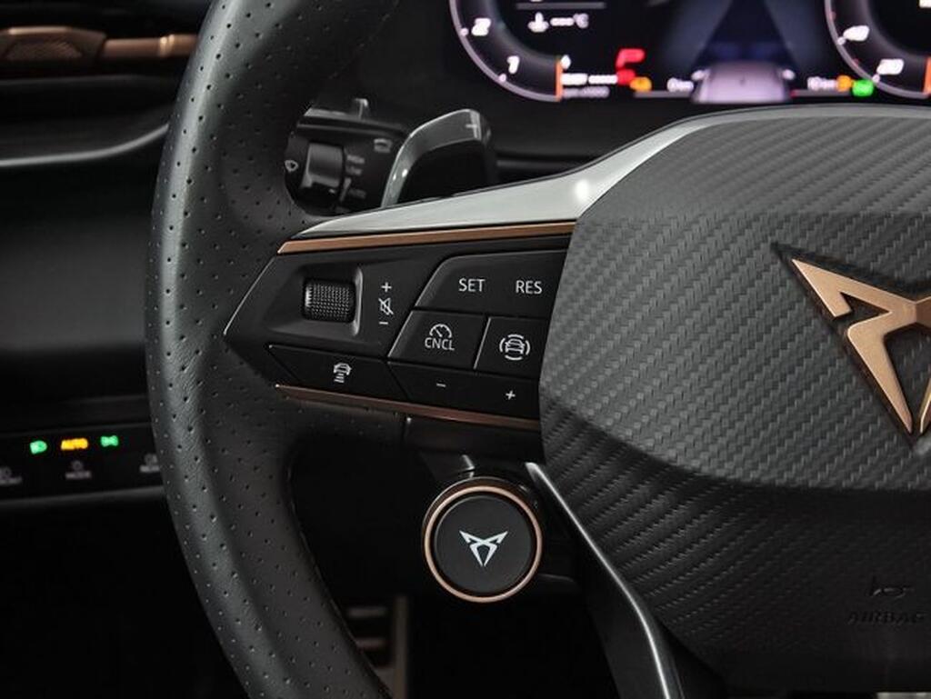CUPRA Terramar TERRAMAR 1.5 PHEV 204 DSG 5P (EDGE PACK+GANCHO REMOLQUE) Segunda mano