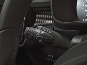 Volvo XC40 XC40 2.0 B3 R-DESIGN AUTO 5P 14