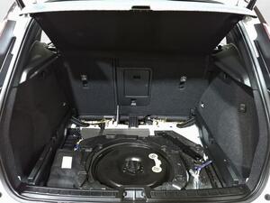 Volvo XC40 XC40 2.0 B3 R-DESIGN AUTO 5P 33