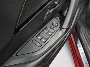 Peugeot 2008 2008 1.2 PURETECH 130 S&S GT AUTO 5P 10