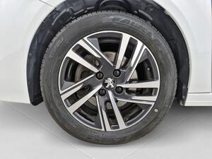 Peugeot 208 208 1.2 PURETECH 100 ALLURE 5P 10