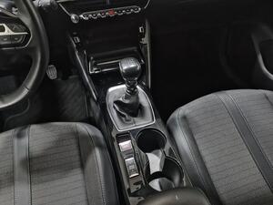 Peugeot 208 208 1.2 PURETECH 100 ALLURE 5P 28