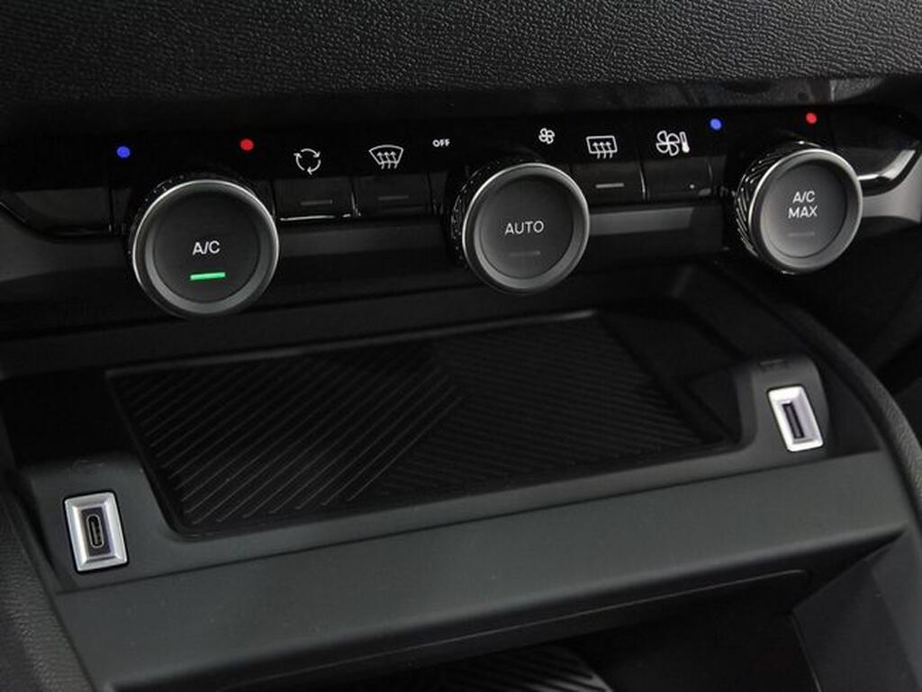 Citroën C4 C4 1.2 PURETECH 130 PLUS 5P Segunda mano
