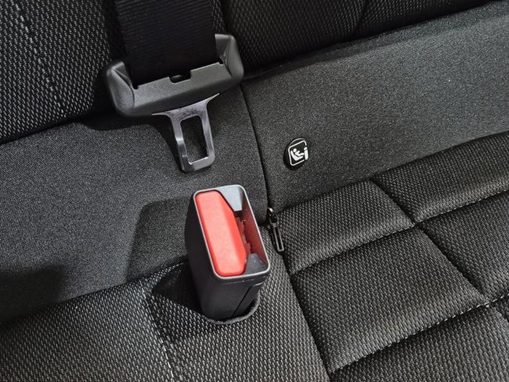 Citroën C4 C4 1.2 HYBRID MHEV 110 EDSC6 PLUS 5P (KMO) Km0