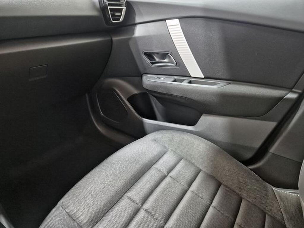 Citroën C4 C4 1.2 HYBRID MHEV 110 EDSC6 PLUS 5P (KMO) Km0