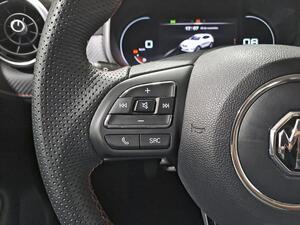 MG ZS ZS 1.5 LUXURY 5P 19