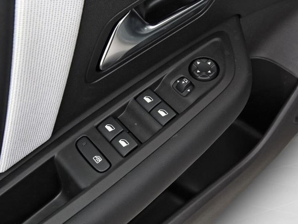 Citroën C4 C4 1.2 GASOLINE 130 MAX AUTO 5P (KMO) Km0
