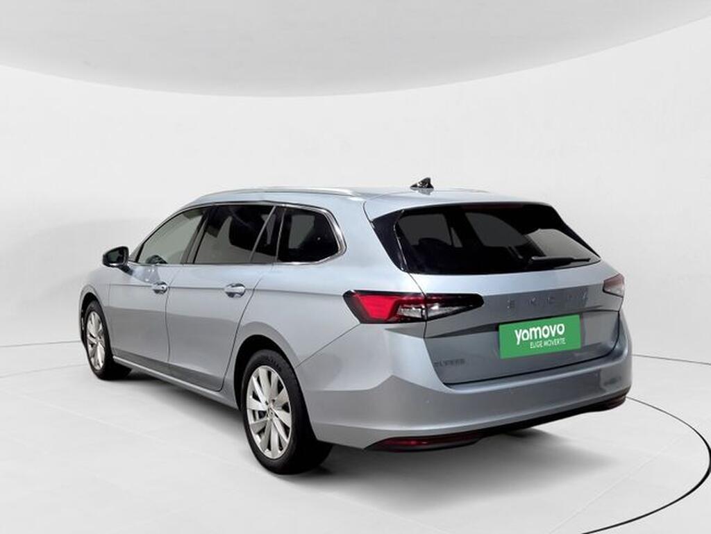 Skoda Superb SUPERB COMBI 1.5 TSI MHEV 150 DSG SELECTION 5P Segunda mano