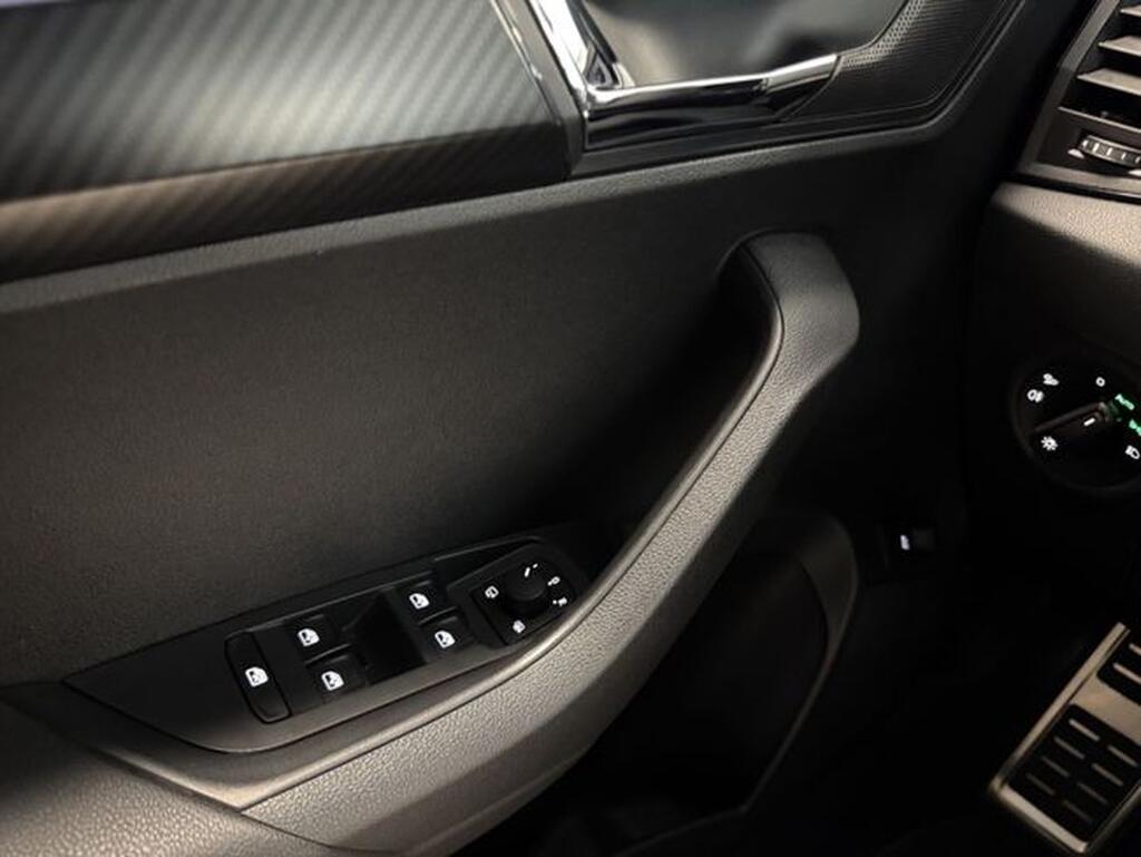 Skoda Karoq KAROQ 1.5 TSI 150 SPORTLINE DSG 5P Segunda mano