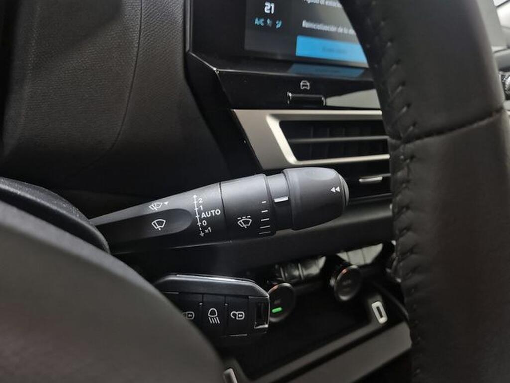 Citroën C4 C4 1.2 HYBRID MHEV 110 EDSC6 PLUS 5P (KMO) 16