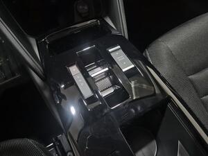 Citroën C4 C4 1.2 HYBRID MHEV 110 EDSC6 PLUS 5P (KMO) 26