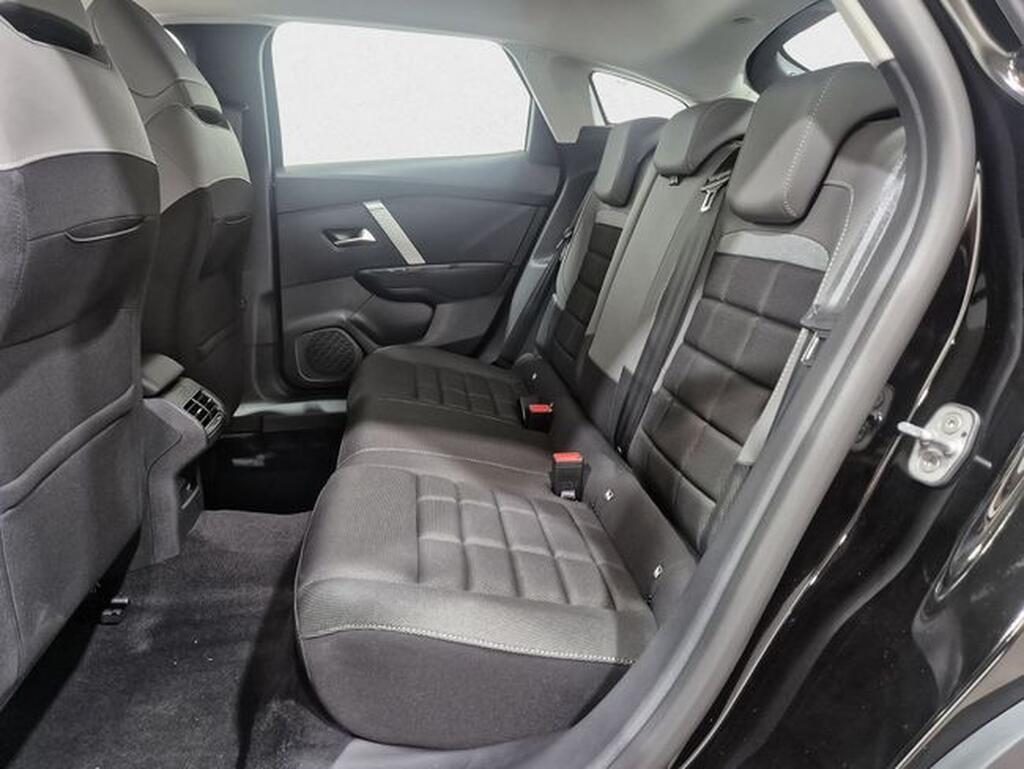 Citroën C4 C4 1.2 HYBRID MHEV 110 EDSC6 PLUS 5P (KMO) 9