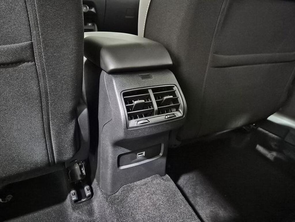 Citroën C4 C4 1.2 HYBRID MHEV 110 EDSC6 PLUS 5P (KMO) 31