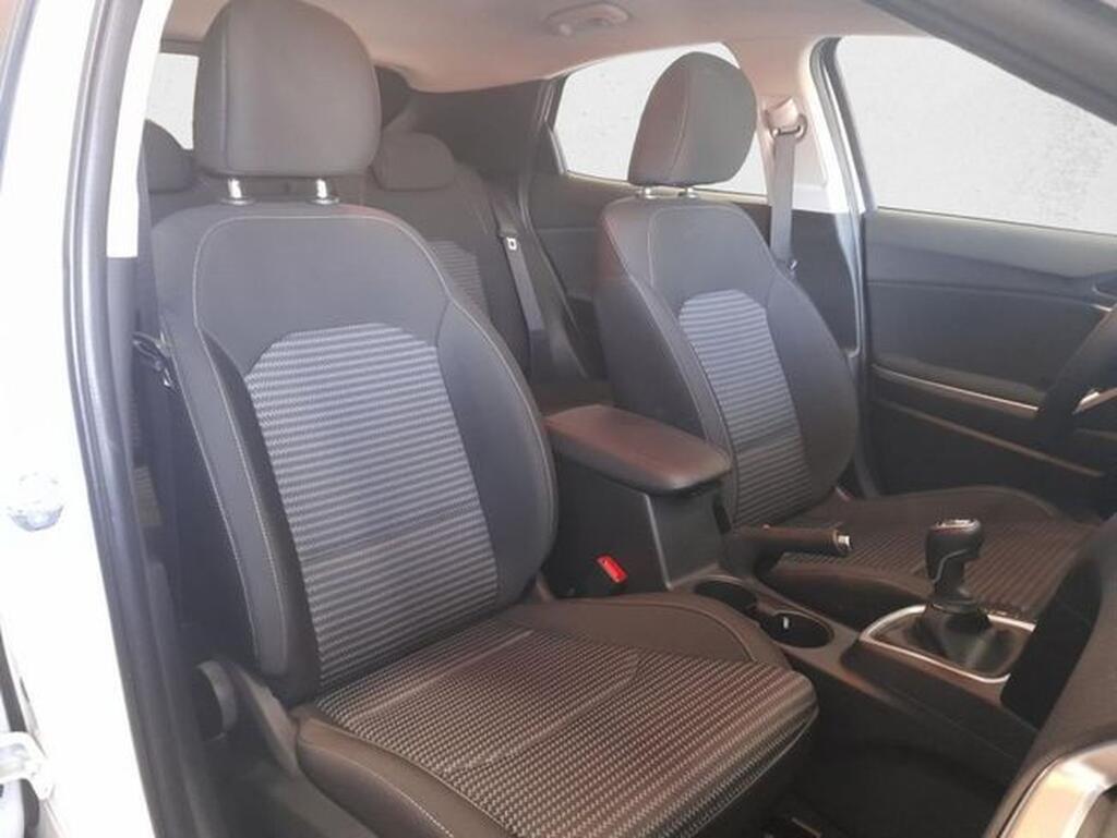 Kia Ceed XCEED 1.0 T-GDI 100 DRIVE 5P 8