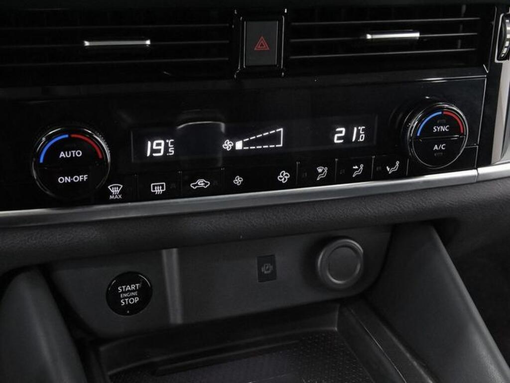 Nissan Qashqai QASHQAI 1.3 DIG-T MHEV 140CV N-CONNECTA 5P Segunda mano