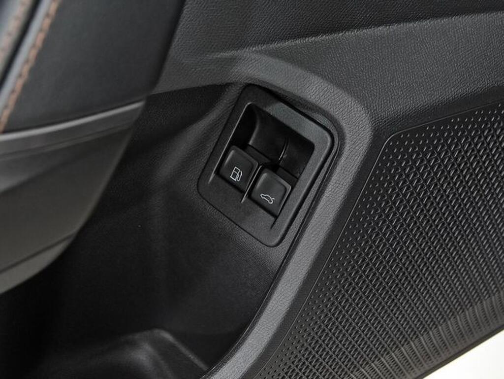 CUPRA Formentor FORMENTOR 1.5 PHEV 204 DSG 5P Segunda mano