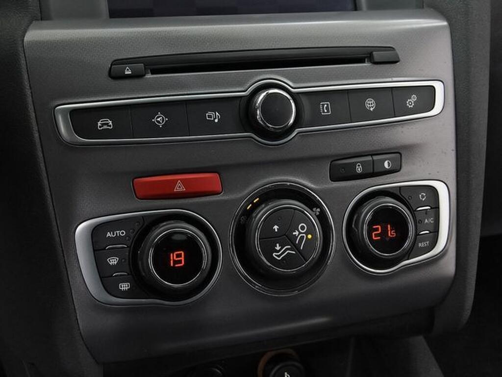 Citroën C4 C4 1.2 PURETECH 110 TONIC 5P 28