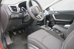 Kia Ceed CEED Berlina 1.0 T-GDI 74KW DRIVE 100 5P 7