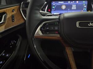Jeep Grand Cherokee GRAND CHEROKEE SUMMIT RESERVE 18
