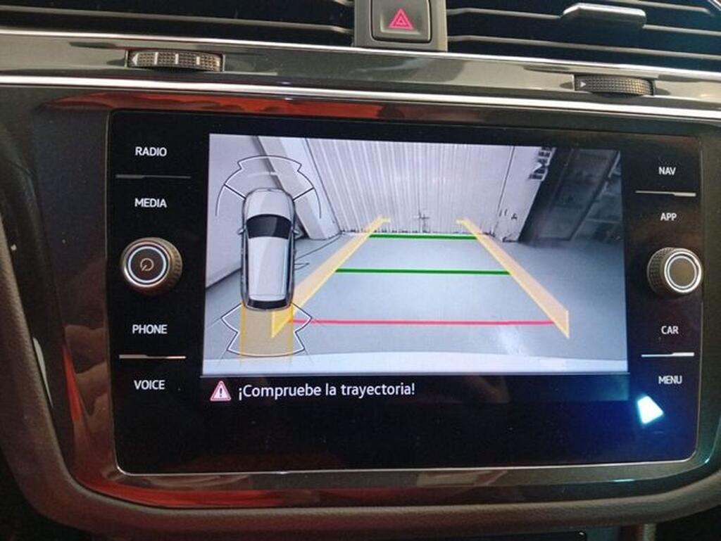 Volkswagen Tiguan TIGUAN 2.0 TDI 150 R-LINE DSG 5P (TECHO) Segunda mano