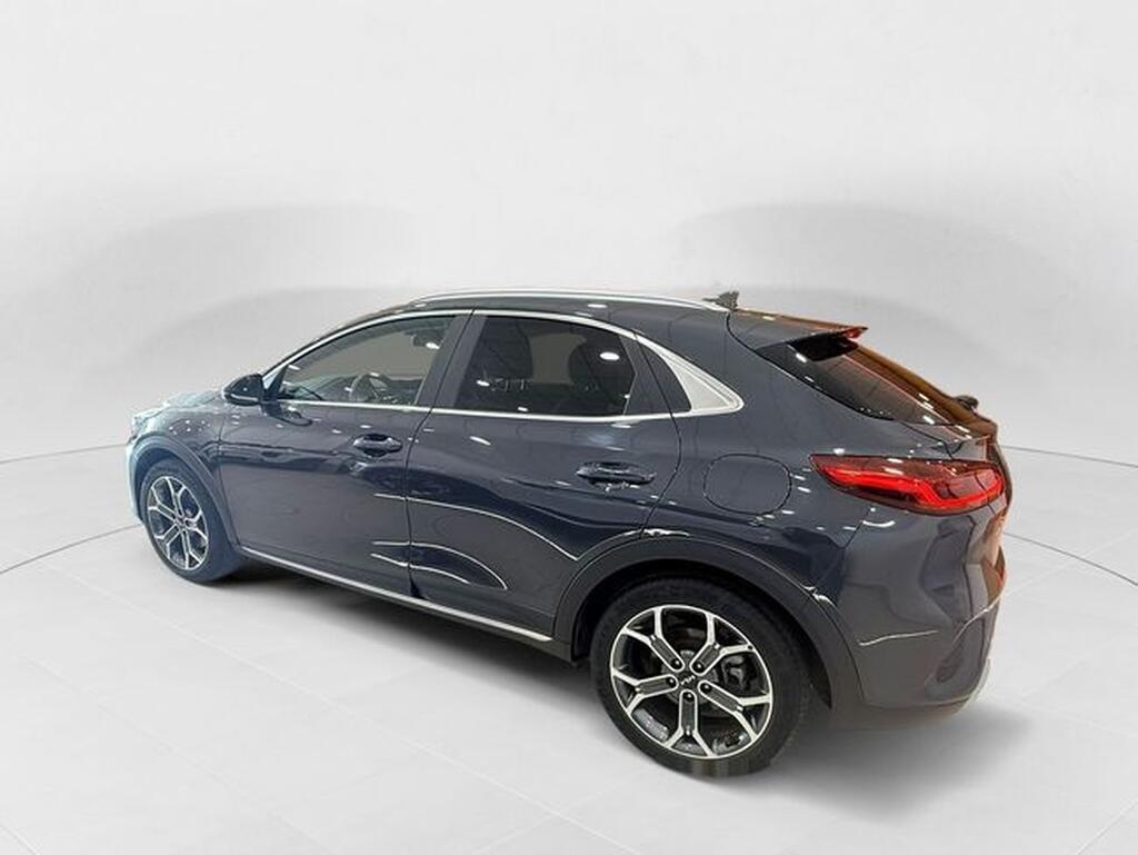 Kia Ceed XCEED 1.0 T-GDI 120 TECH 5P 9