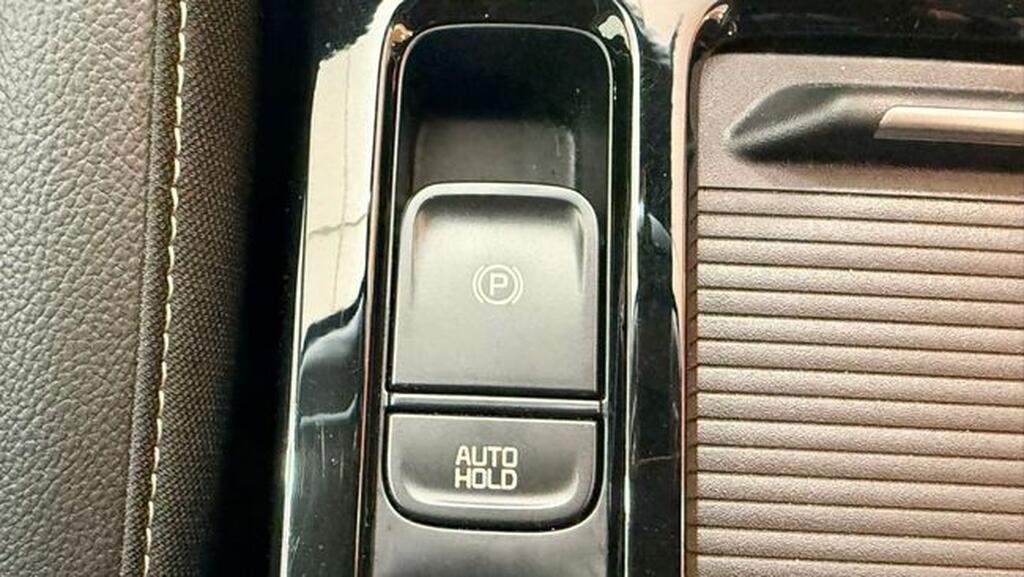 Kia Ceed XCEED 1.0 T-GDI 120 TECH 5P 21