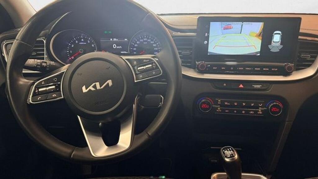 Kia Ceed XCEED 1.0 T-GDI 120 TECH 5P 14