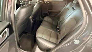 Kia Ceed XCEED 1.0 T-GDI 120 TECH 5P 12