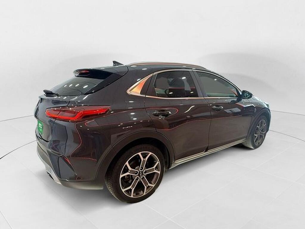 Kia Ceed XCEED 1.0 T-GDI 120 TECH 5P 8