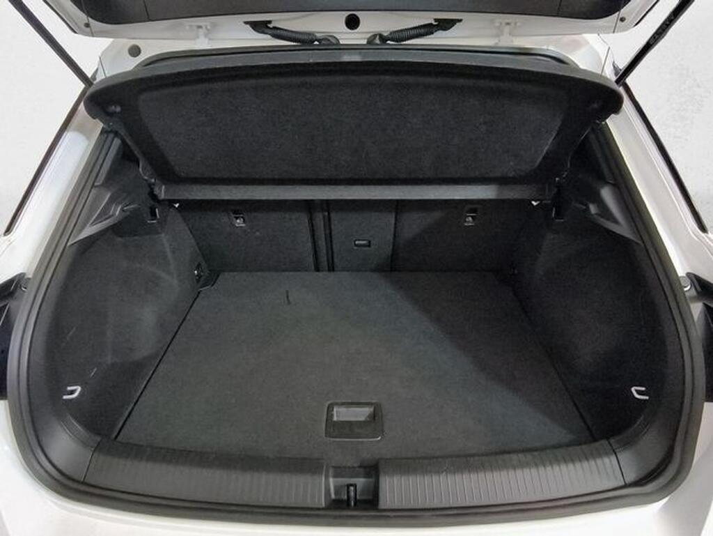 Volkswagen T-Roc T-ROC 1.5 TSI 150 DSG R-LINE 5P (TECHO) Segunda mano