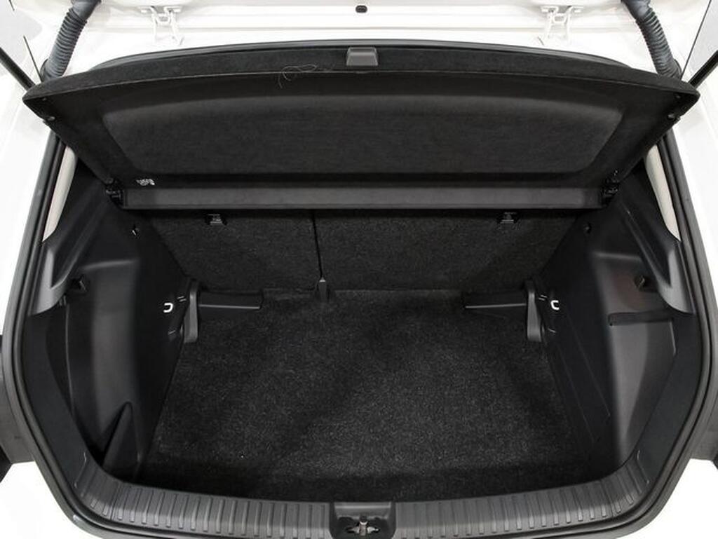 Skoda Fabia FABIA 1.0 TSI 110 AMBITION 5P Segunda mano
