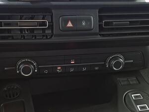 Opel Combo Cargo COMBO 1.5 TD 100 SWB 4P (KMO) 29