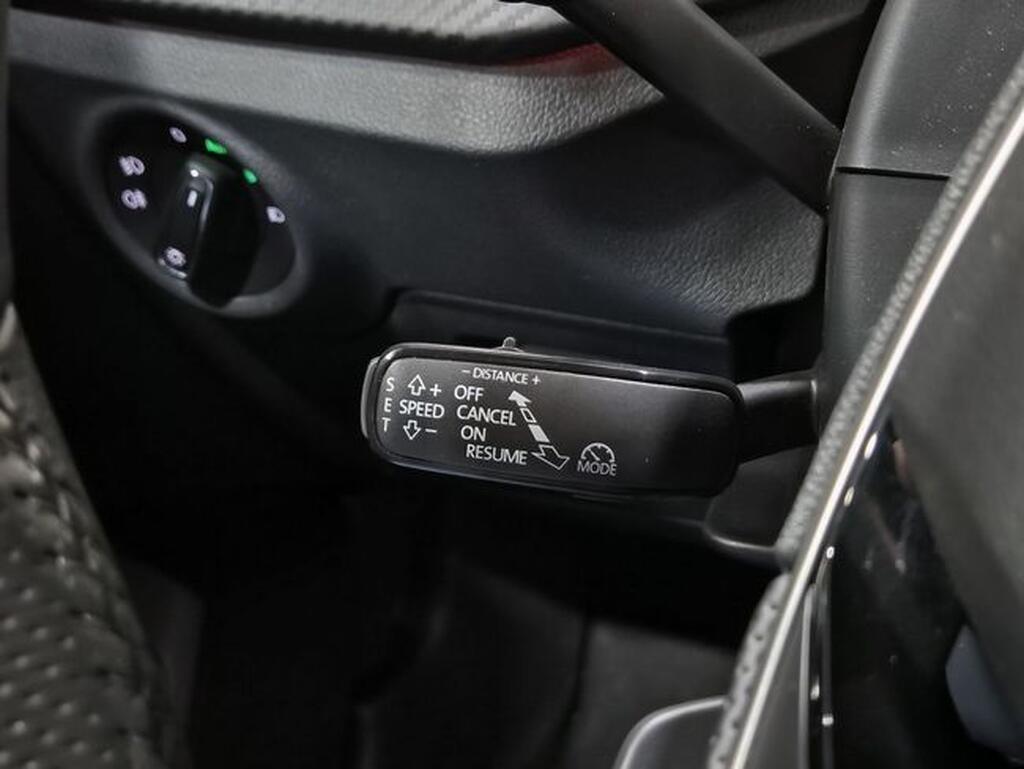 Skoda Kamiq KAMIQ 1.5 TSI 150 DSG MONTE CARLO 5P Segunda mano