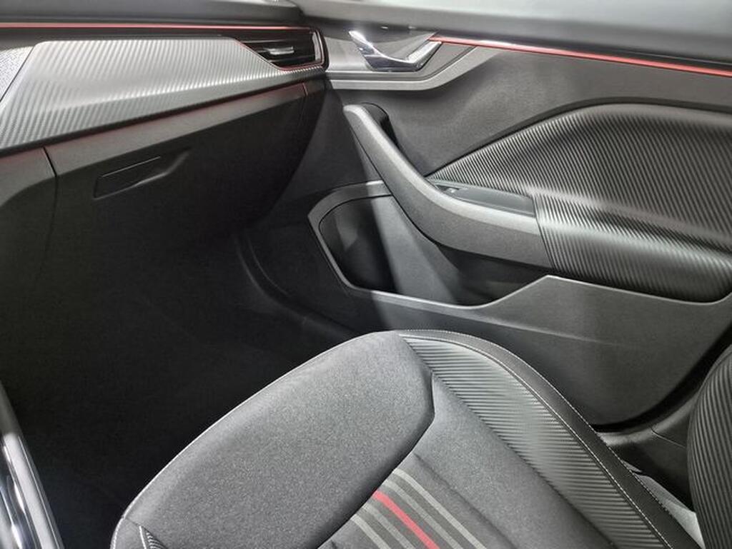 Skoda Kamiq KAMIQ 1.5 TSI 150 DSG MONTE CARLO 5P Segunda mano