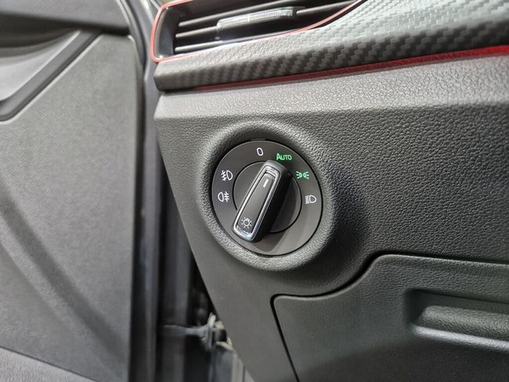 Skoda Kamiq KAMIQ 1.5 TSI 150 DSG MONTE CARLO 5P Segunda mano