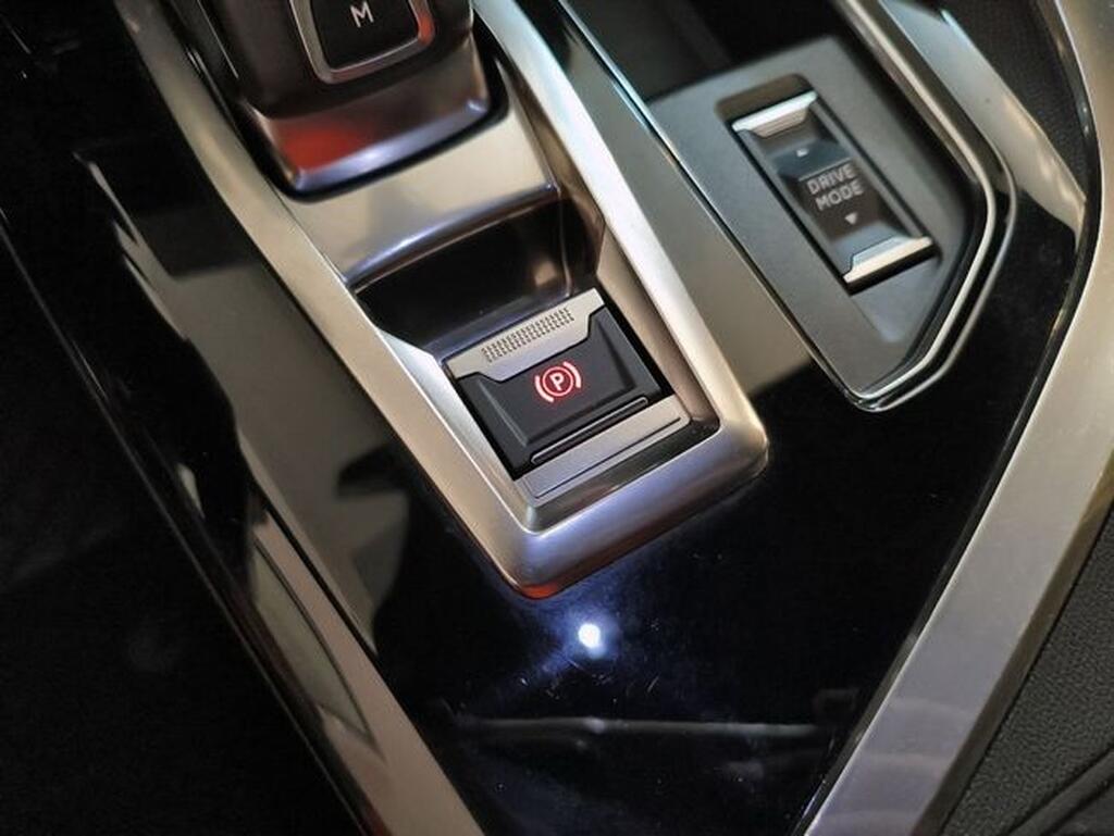 Peugeot 5008 5008 2.0 BLUEHDI 180 S&S GT PACK AUTO 5P 7 PLAZAS Segunda mano