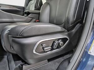 Jeep Grand Cherokee GRAND CHEROKEE 2.0 PHEV OVERLAND AUTO 4WD 5P (TECHO) 35
