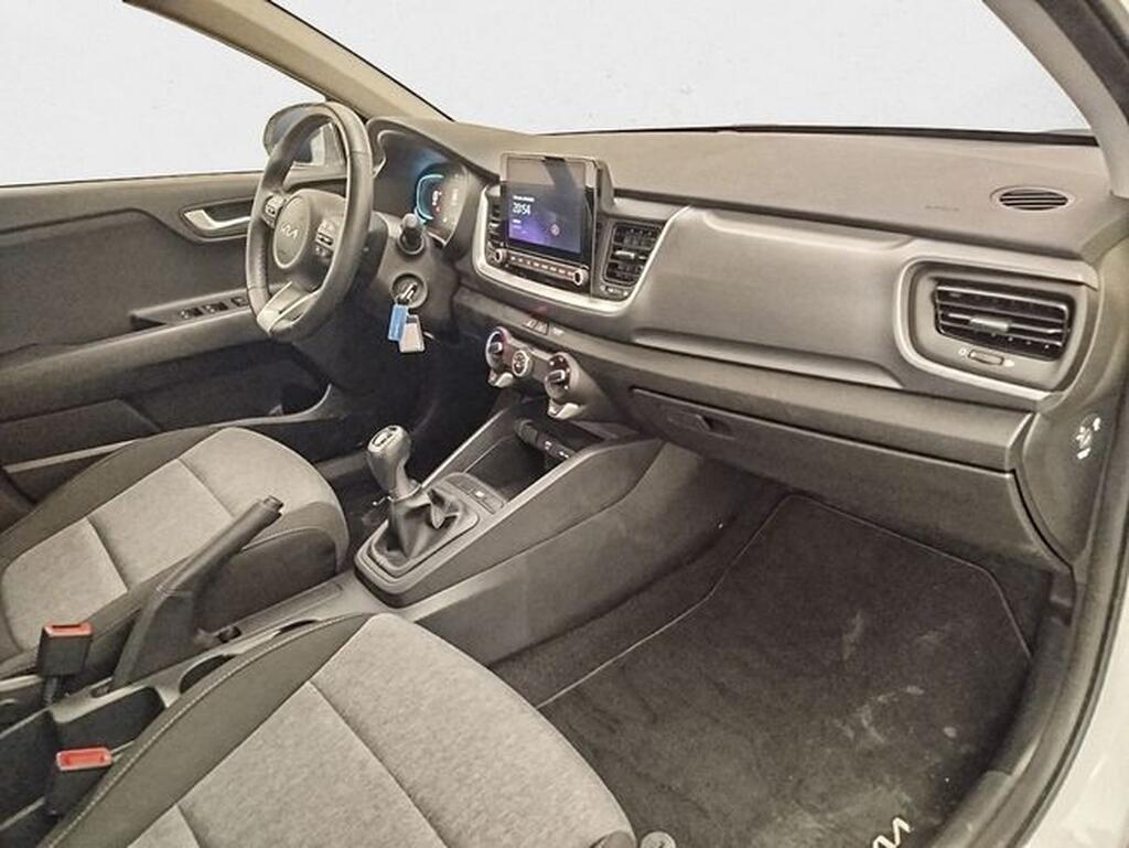 Kia Stonic STONIC 1.0 T-GDI MHEV IMT 100 CONCEPT 5P Segunda mano