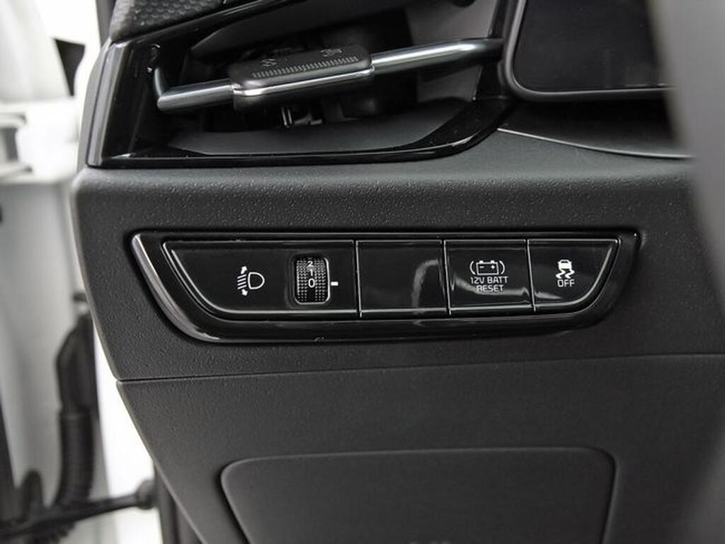 Kia Niro NIRO 1.6 GDI HEV DRIVE 5P Segunda mano