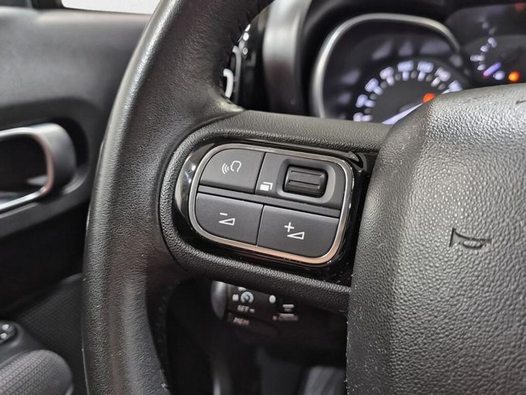 Citroën C3 Aircross C3 AIRCROSS 1.5 BLUEHDI 110 SHINE 5P Segunda mano