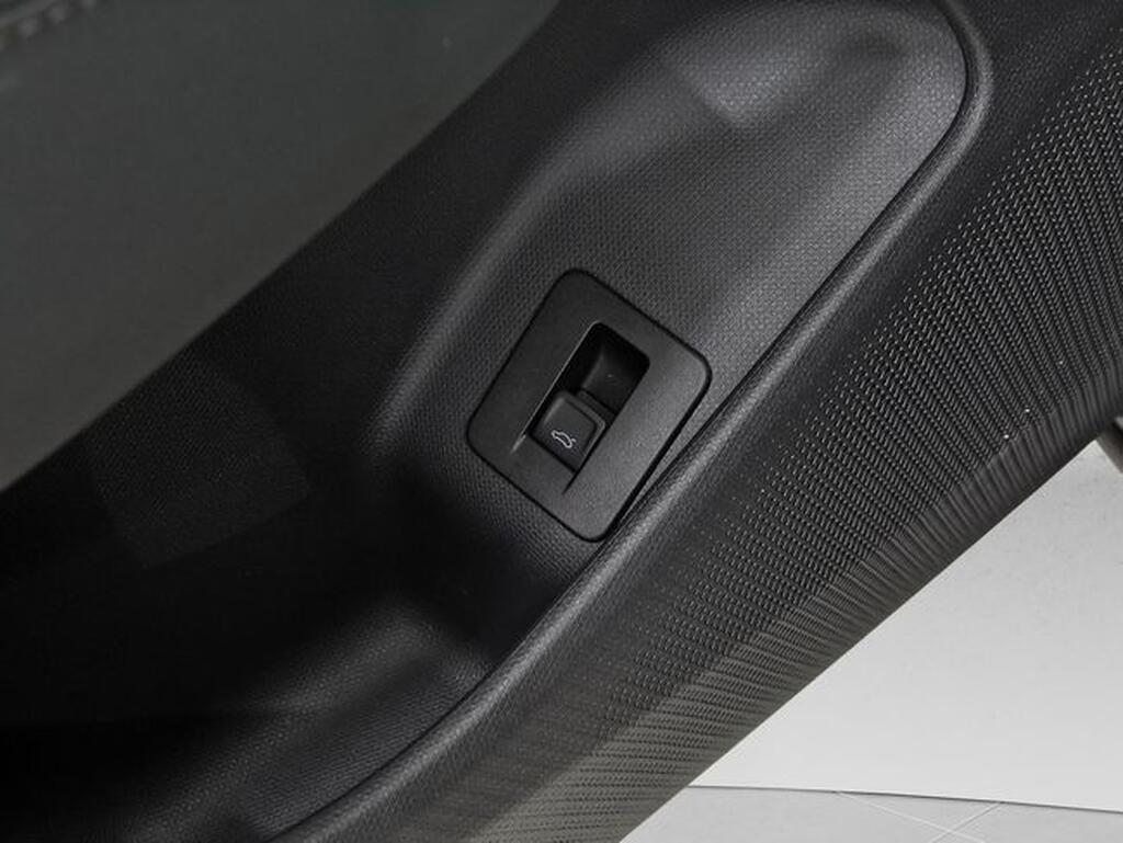 CUPRA Terramar TERRAMAR 1.5 ETSI MHEV 150 DSG 5P Segunda mano