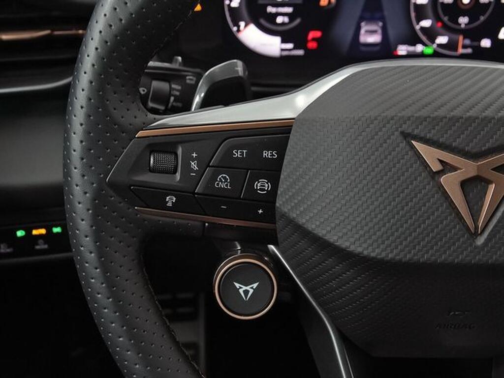 CUPRA Terramar TERRAMAR 1.5 ETSI MHEV 150 DSG 5P Segunda mano