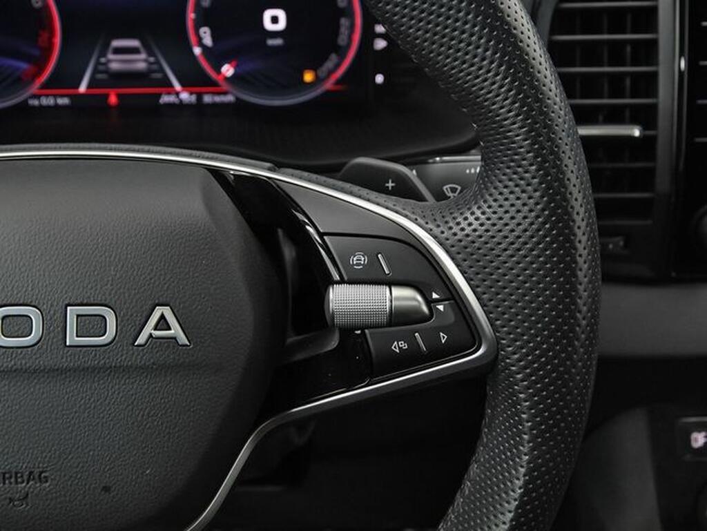 Skoda Karoq KAROQ 1.5 TSI 150 SPORTLNE  DSG 5P Segunda mano