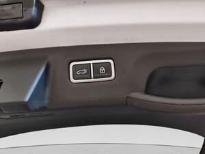 Kia Sorento SORENTO 1.6 T-GDI HEV BLACK EDITION AUTO 2WD 5P 7 Plazas 32